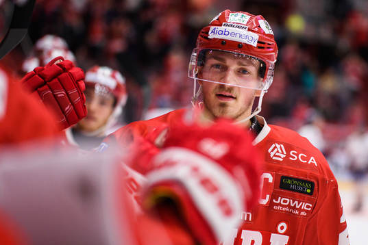 Timrås Hampus Larsson jublar