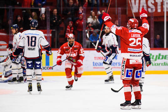 Timrås Hampus Larsson jublar