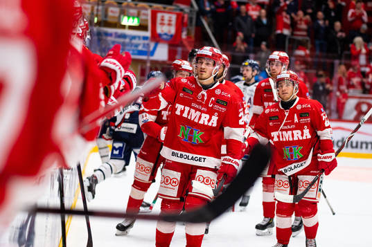 Timrås Hampus Larsson jublar