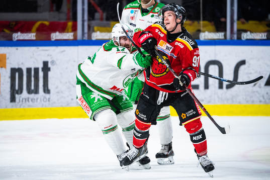 Rögles Taylor Matson och Luleås Austin Farley
