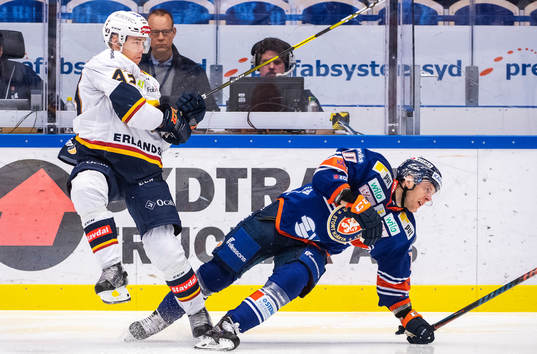 Växjös Kris Versteeg och Djurgårdens Tom Nilsson