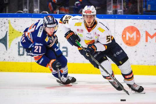 Djurgårdens Robin Norell och Växjös Filip Cederqvist
