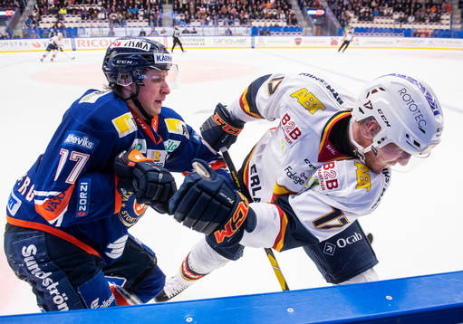 Växjös Jonas Röndbjerg och Djurgårdens Henrik Eriksson