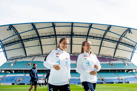 Emilie Bosshard Haavi and Guro Reiten of Norway arrive the