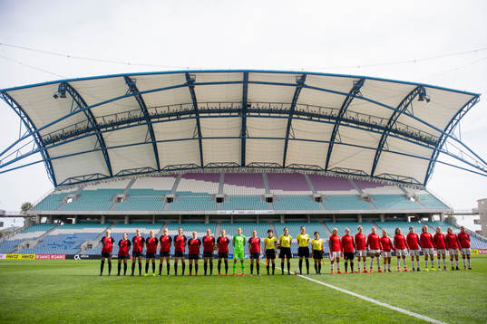 The players of Norway and Denmark