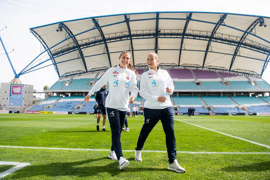 Emilie Bosshard Haavi and Guro Reiten of Norway arrive the