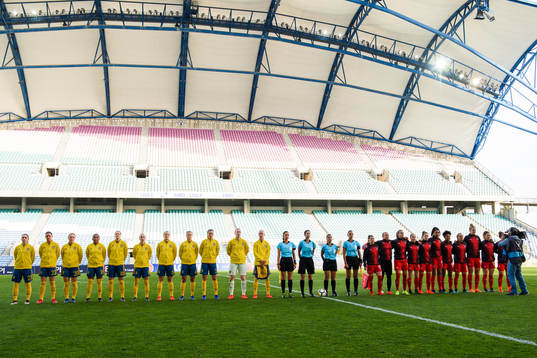 Players of Sweden  and of Switzerland