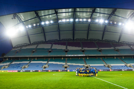 Players of Sweden gathers