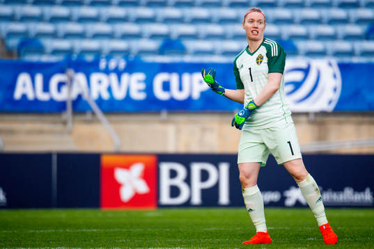 Goalkeeper Hedvig Lindahl