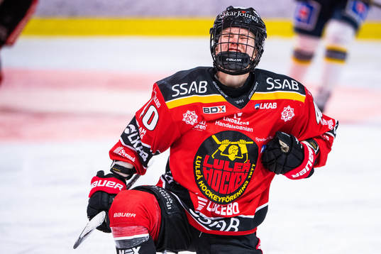 Luleås Noora Tulus jublar