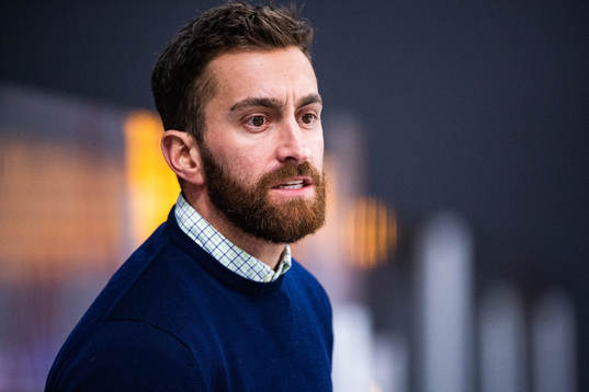 s tränare Lucas Frey