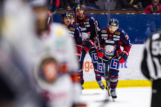 Linköpings Lukas Bengtsson och Broc Little jublar
