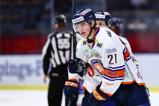 Växjös Filip Cederqvist åker till båset