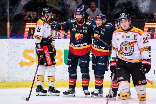Djurgårdens Dick Axelsson  jublar