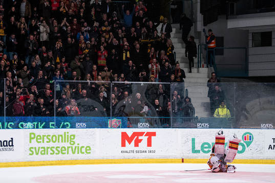 Luleås målvakt Joel Lassinantti jublar