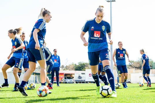Elin Rubensson och Stina Blackstenius