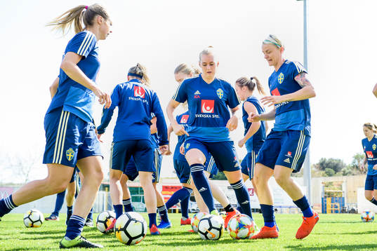 Stina Blackstenius och Nilla Fischer