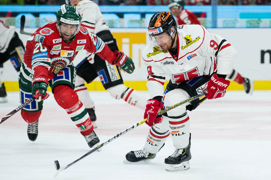 Örebros Tylor Spink och Frölundas Joel Lundqvist