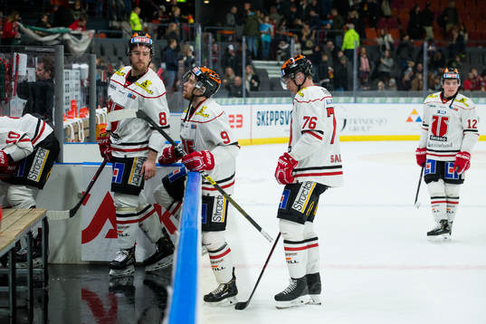 Örebros Tyson Spink, Tylor Spink och Jere Sallinen deppar