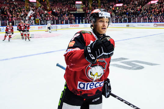 Malmö Redhawks Johan Olofsson jublar