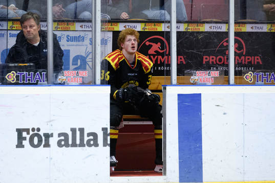 Brynäs Samuel Solem i utvisningsbåset