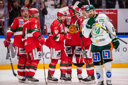 Moras Spencer Abbott, Viktor Amnér, Andrew Rowe jublar med