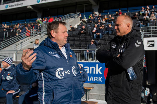 Bjarne Berntsen, head coach of Viking, and Dag-Eilev