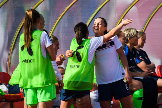 Vilde Bøe Risa of Norway celebrates with substitutes