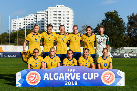 Players of Sweden poses for a team group photo