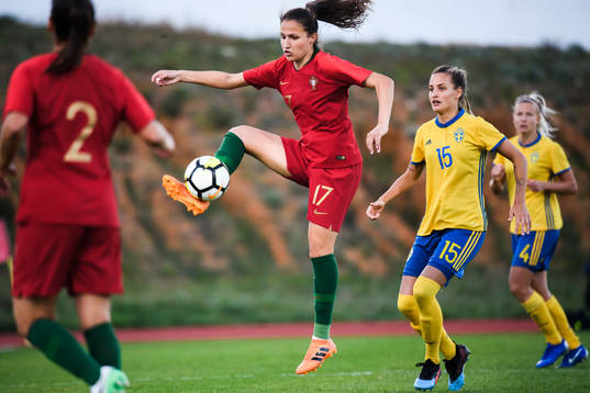 Vanessa Marques of Portugal and Nathalie Björn of Sweden