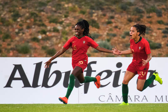 Diana Silva of Portugal celebrates