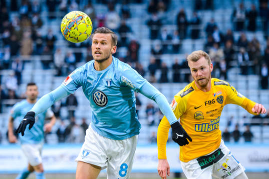 Malmö FFs Arnor Traustason och Falkenbergs Per Karlsson
