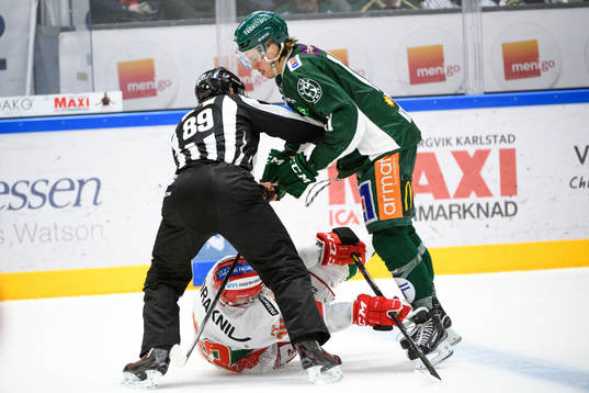 Färjestads Joakim Nygård och Moras Adam Massuhr