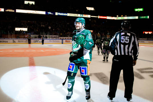 Färjestads Mikael Wikstrand jublar