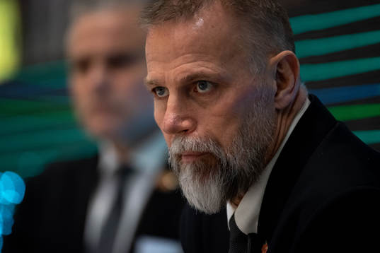Moras tränare Mats Lusth deppar
