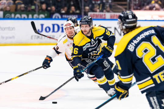 s Alexander Ytterell och Djurgårdens Petteri Wirtanen