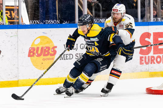s Simon Önerud och Djurgårdens Alexander Urbom