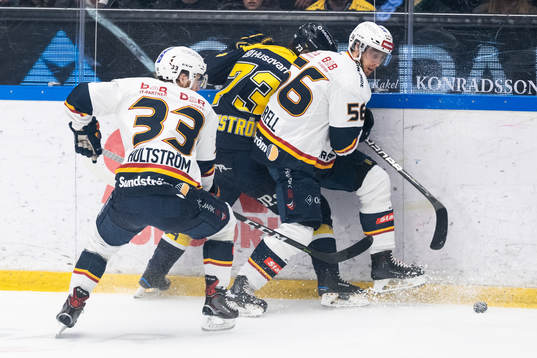 s Sebastian Wännström och Djurgårdens Robin Norell och