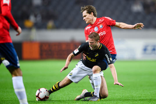 s Daniel Sundgren och Örgrytes Filip Almström Tähti