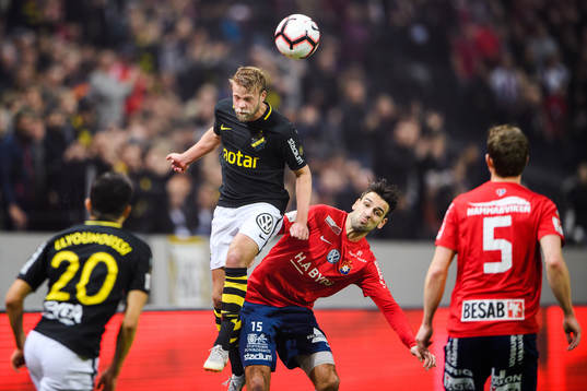 s Daniel Sundgren och Örgrytes Oliver Stanisic