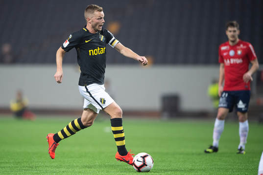 s Sebastian Larsson