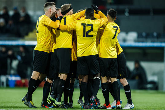 Bläddra bland fler bilder av Fotboll, Svenska Cupen, Häcken - Brommapojkarna
