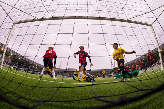 Häckens Alexander Jeremejeff och Paulinho inblandade i en