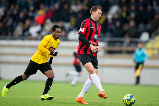 Häckens Nasiru Mohammed och Brommapojkarnas Marcus Hansson