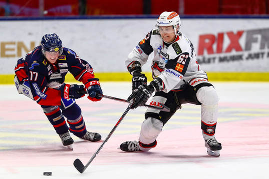 Linköpings Fredrik Karlström och Malmö Redhawks Fredrik