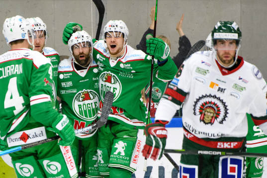 Rögles Taylor Matson och Lucas Elvenes jublar