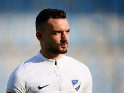 IFK Norrköpings Sead Haksabanovic innan  fotbollsmatchen i