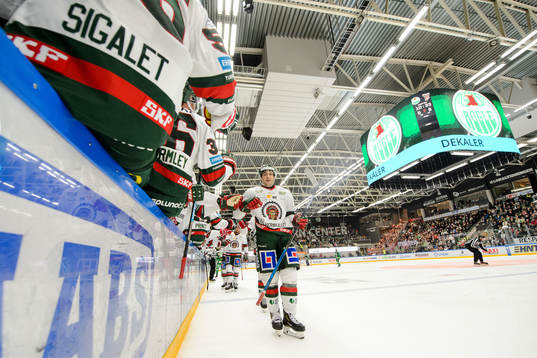 Frölundas Pathrik Westerholm jublar