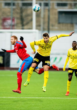 Helsingborgs Alexander Farnerud  mot Lillestrøms Thomas
