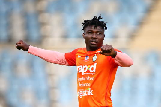 AFC Eskilstunas Samuel Nnamani jublar